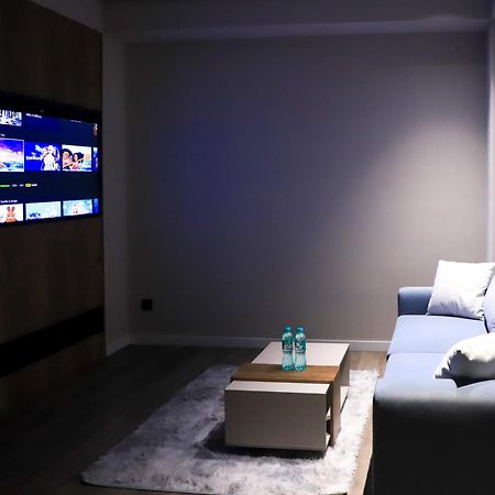 Hotel Panorama ดูแชนเบอ ภายนอก รูปภาพ