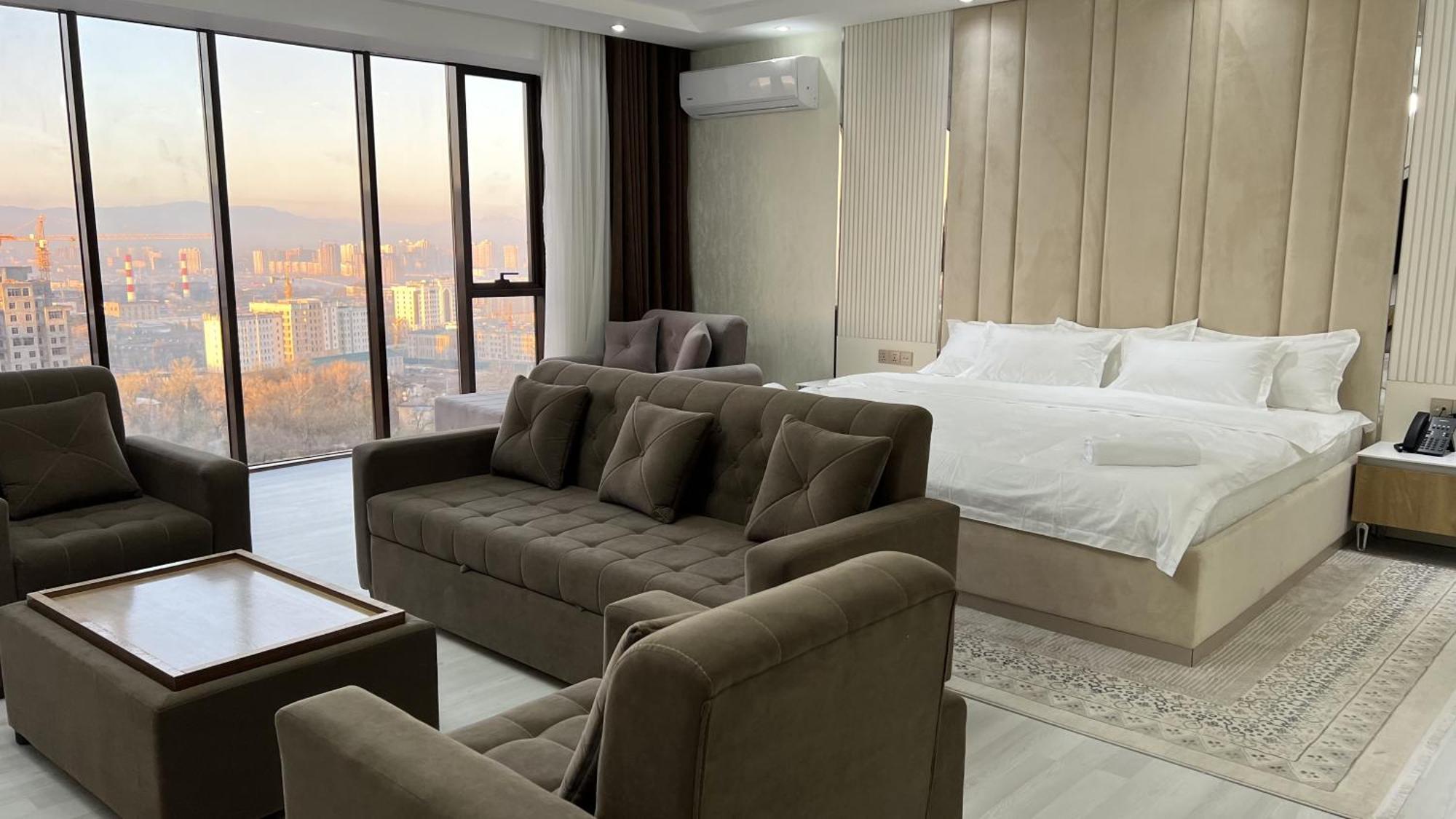 Hotel Panorama ดูแชนเบอ ภายนอก รูปภาพ