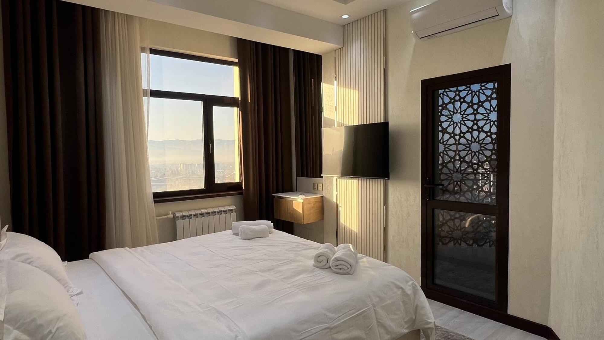 Hotel Panorama ดูแชนเบอ ภายนอก รูปภาพ